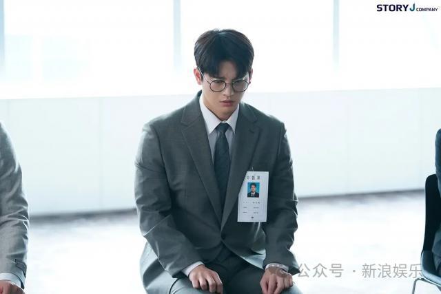 映射着最真实韩国年轻人的处境，这部剧太大胆了