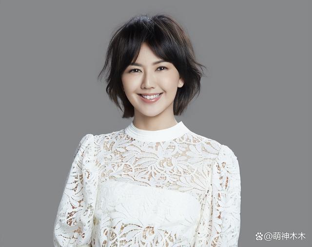 公开要钱，抹黑吸毒，花光千万收入，这些明星家人太窒息