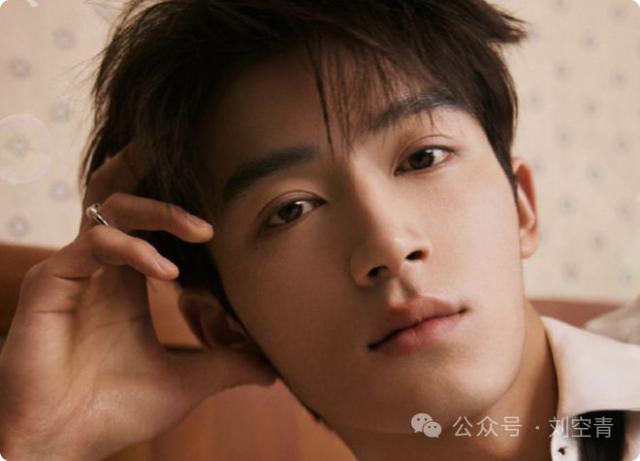 他上厕所都要清人，是觉得自己要下金蛋？