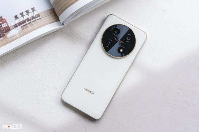 华为畅享 70 Pro上手体验：恰到好处，尽显精致