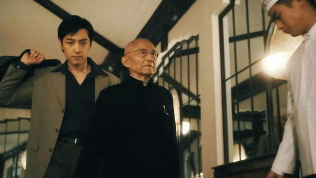 2024开年爆火第一人：90后的他一出场，娱乐圈全体起立