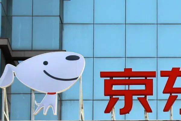 京东物流001号员工退休，京东回应：已年满60岁，系正常退休