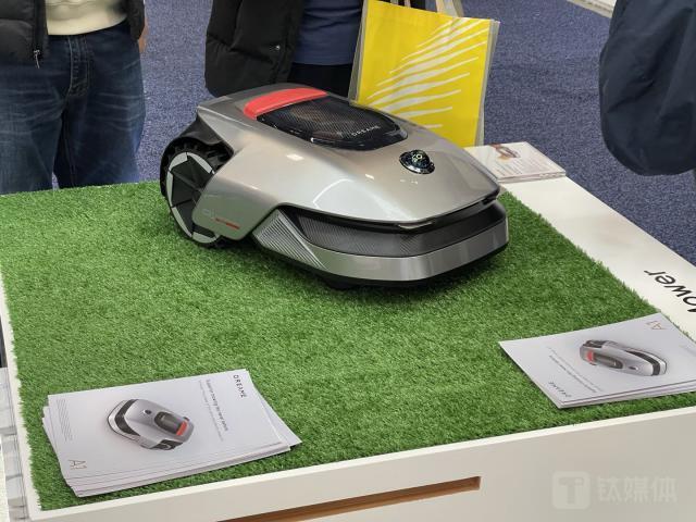 发布首月接到2万订单，追觅为何入局智能割草机器人市场