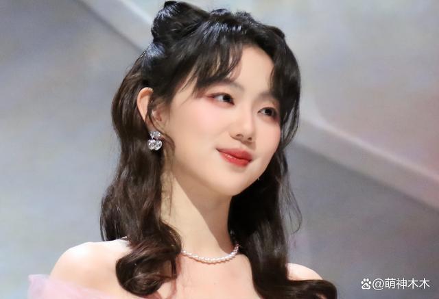 许嵩冯禧被曝分手！疑似与张靓颖炒CP惹怒女方