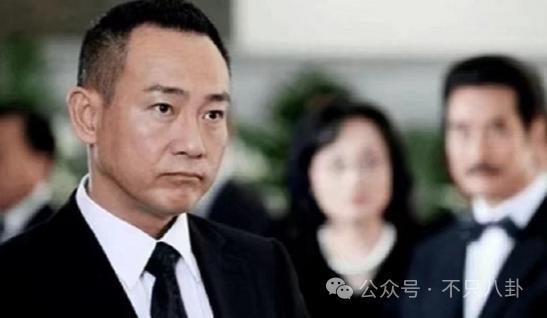 比起婚讯，大家更想知道他啥时有新作品吧？！