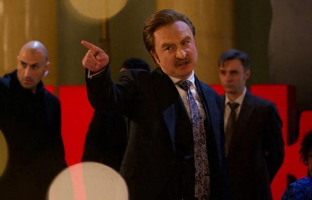 金扫帚奖提名惹争议被质疑，杨幂入围被撤就是先例