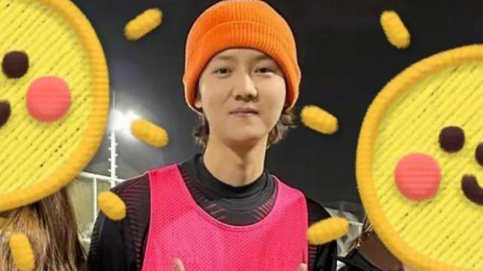 鹿晗素颜被偶遇，撞脸尹正被质疑，关晓彤忙拍戏不在身边