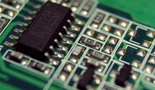 中国集成电路进出口，三年之变