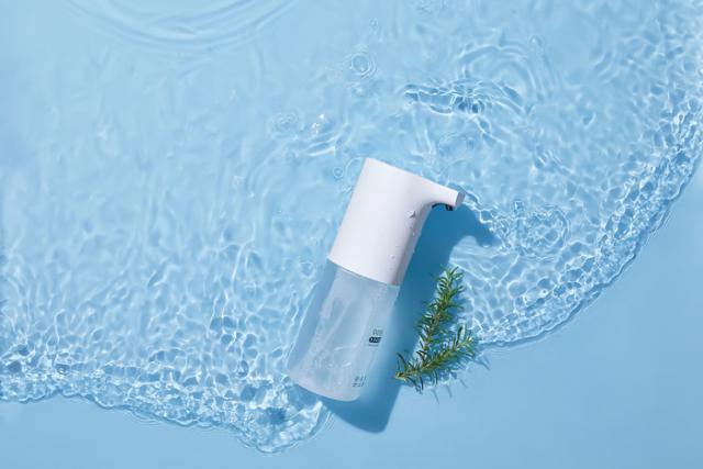 冲牙器可以美白牙齿去结石？ 口腔医生提醒：只是辅助清洁工具