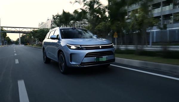 问界提前转移暴雷4S店车辆 细节曝光：统共用时不到12小时