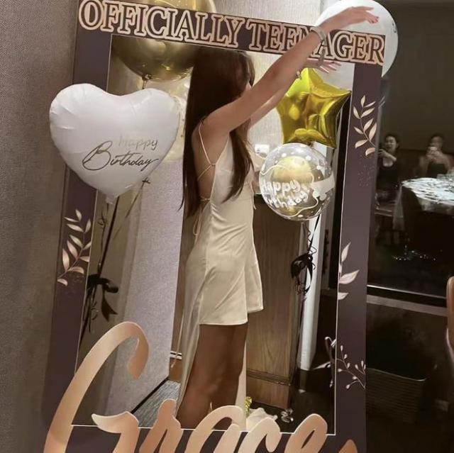 曹格女儿近状曝光，13岁Grace穿搭清凉显成熟