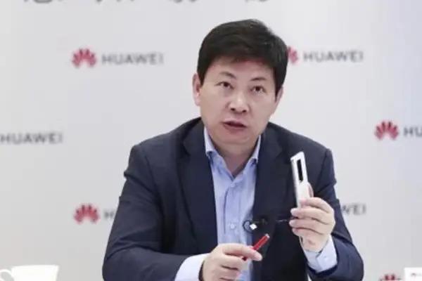 余承东何时走出“产能地狱”？