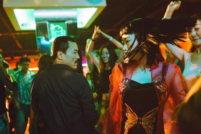 科目三登上晚会，凭什么被全网骂？