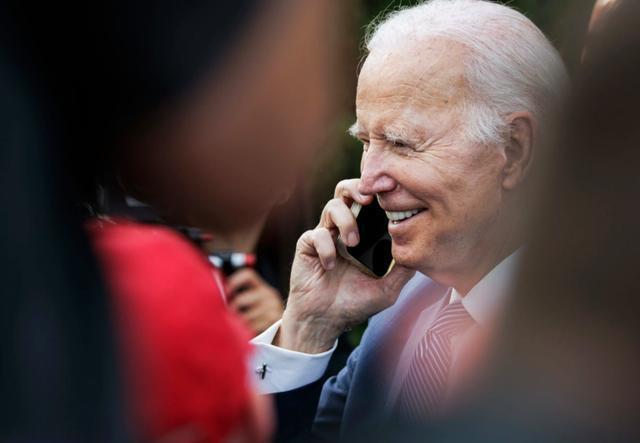 AI“假冒”拜登给选民打电话！特朗普团队：跟我们没关系