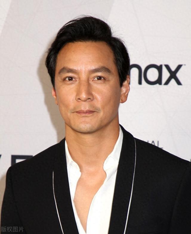 吴彦祖身上的性张力，真是越老越强