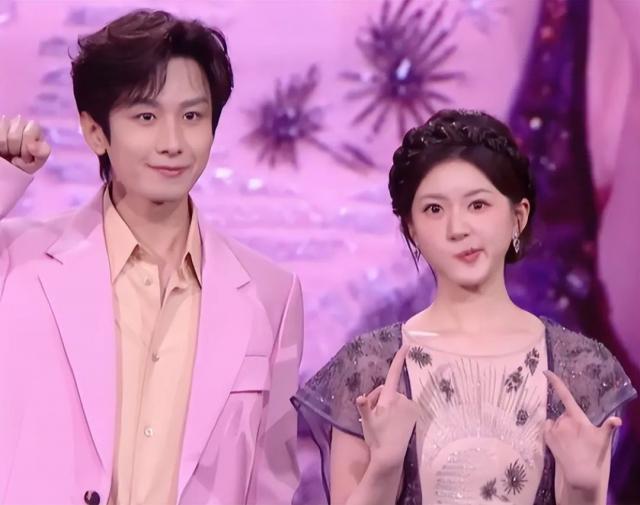 《要久久爱》杨紫把“演技炸裂”玩出花样