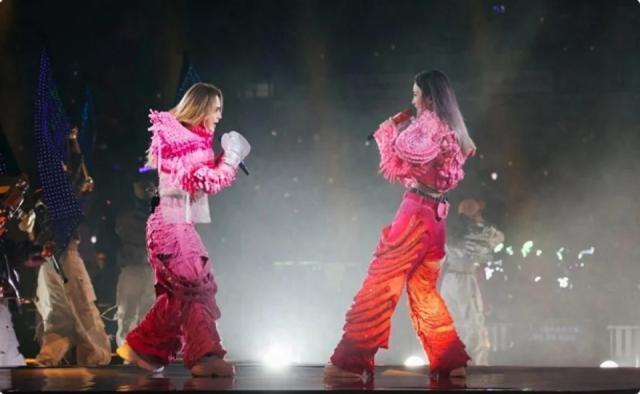 香港这一夜，阿娇的“赘肉”，是对内娱畸形审美的反击