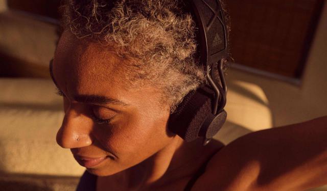 从「不插电」耳机开始，我们离告别「续航焦虑」的未来还有多远？