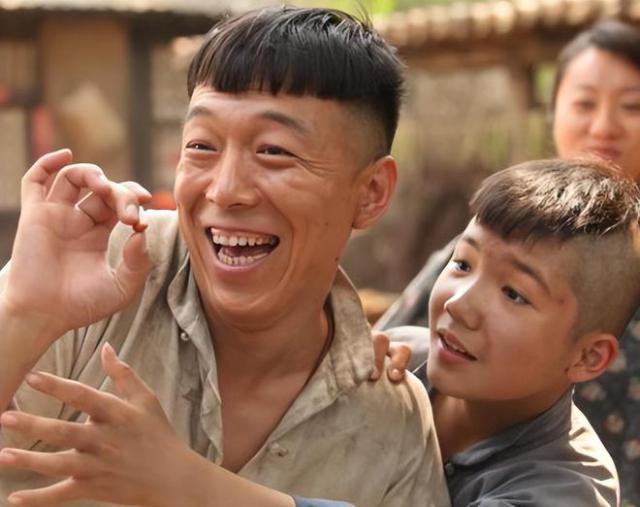 才播2集，收视率破2.2，这部央视年代剧必须熬夜狂追