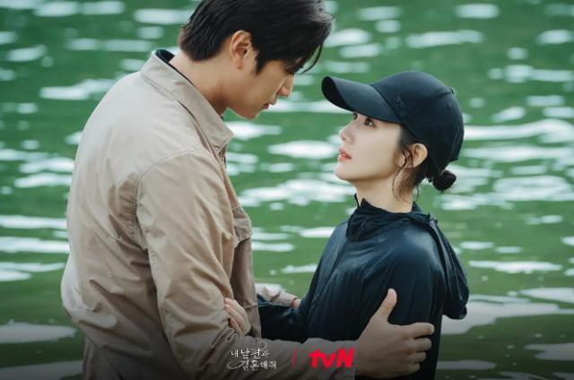 惊！真是一段谁都想不到的恋情啊！