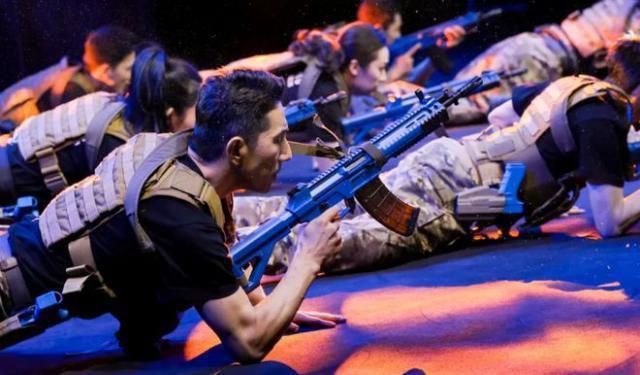 爆吴京将退圈当老师，战狼3要没戏了！