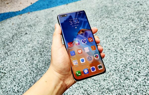 时隔4年Pro 版本回归！华为P70 Pro 首次曝光