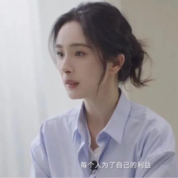 热搜第一！杨幂回应三亿对赌传闻