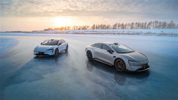 国内首个音视频多媒体大模型万兴“天幕”发布：支持AI剪辑