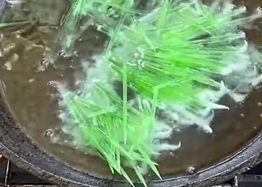 韩国爆火淀粉牙签最初用来喂猪：包含明矾等成分