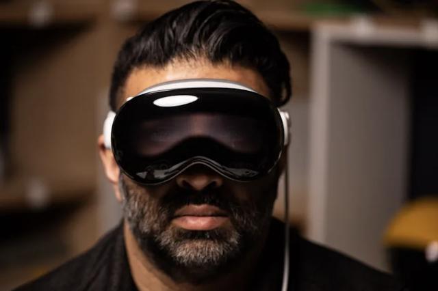 苹果 Vision Pro 的首发评测来了！看看上头的他们怎么说