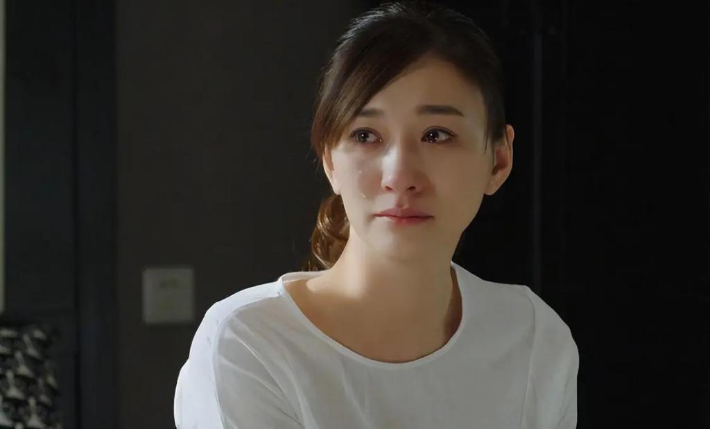 李小冉:娱乐圈的“大号水蜜桃”,独立反叛的魅力女神