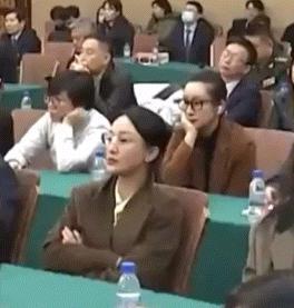 玩手机、打瞌睡、戴耳机，这一次影协大会，亮点实在太多！