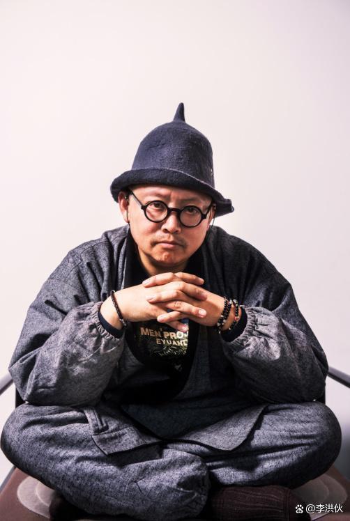 史航再度回应性骚扰风波一事，并称已经走法律途径维护清白