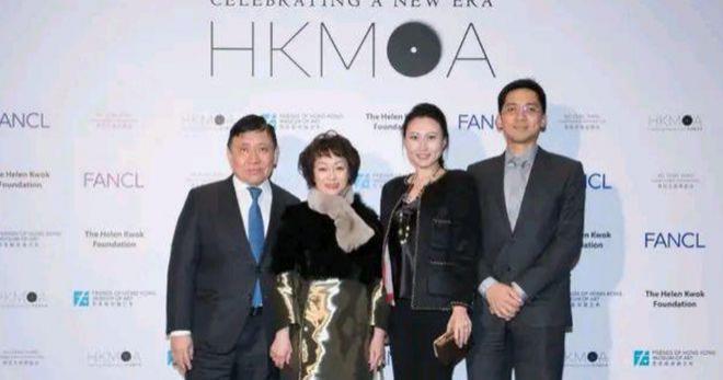 现实版“凤凰飞上枝头”，她飞了3次，如今身价不可估量
