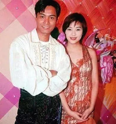 结婚前15天流产，模范老公不知道？
