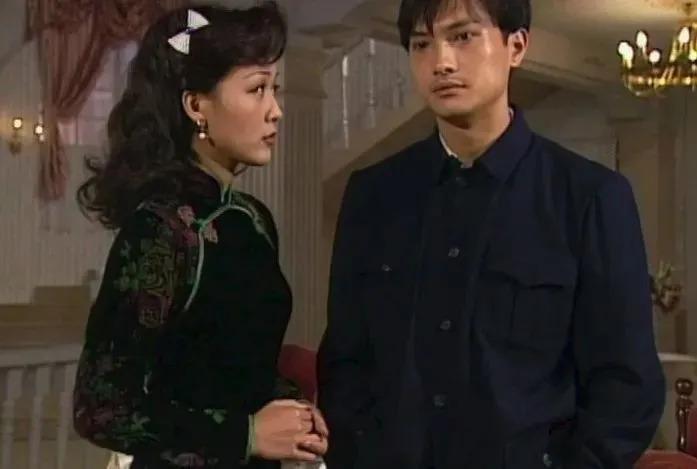 结婚前15天流产，模范老公不知道？