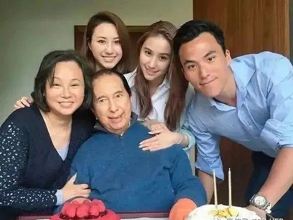 当寡妇真是太爽了