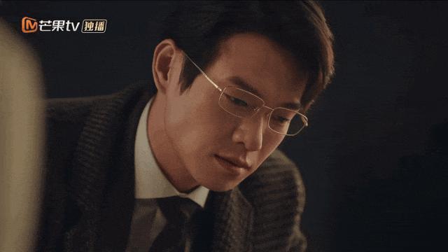 从演龙套到参演张艺谋的电影，赵丽颖到底有多牛？