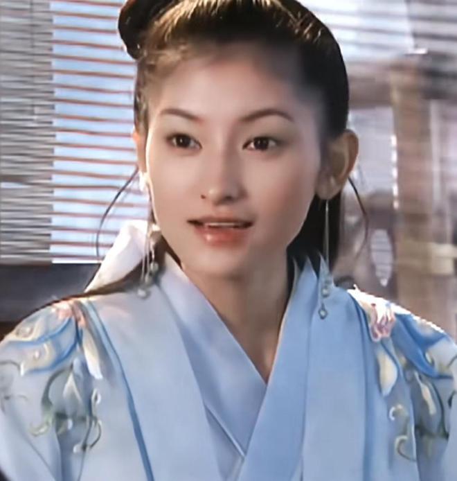 当年怎么只顾盯着刘亦菲和蒋欣了，忽略了更貌美的她们