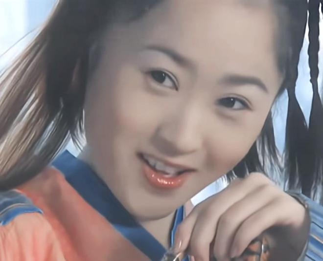 当年怎么只顾盯着刘亦菲和蒋欣了，忽略了更貌美的她们