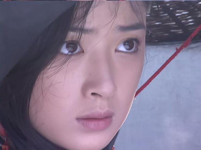 当年怎么只顾盯着刘亦菲和蒋欣了，忽略了更貌美的她们