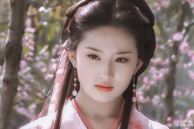 当年怎么只顾盯着刘亦菲和蒋欣了，忽略了更貌美的她们