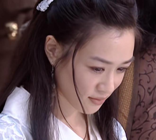 当年怎么只顾盯着刘亦菲和蒋欣了，忽略了更貌美的她们