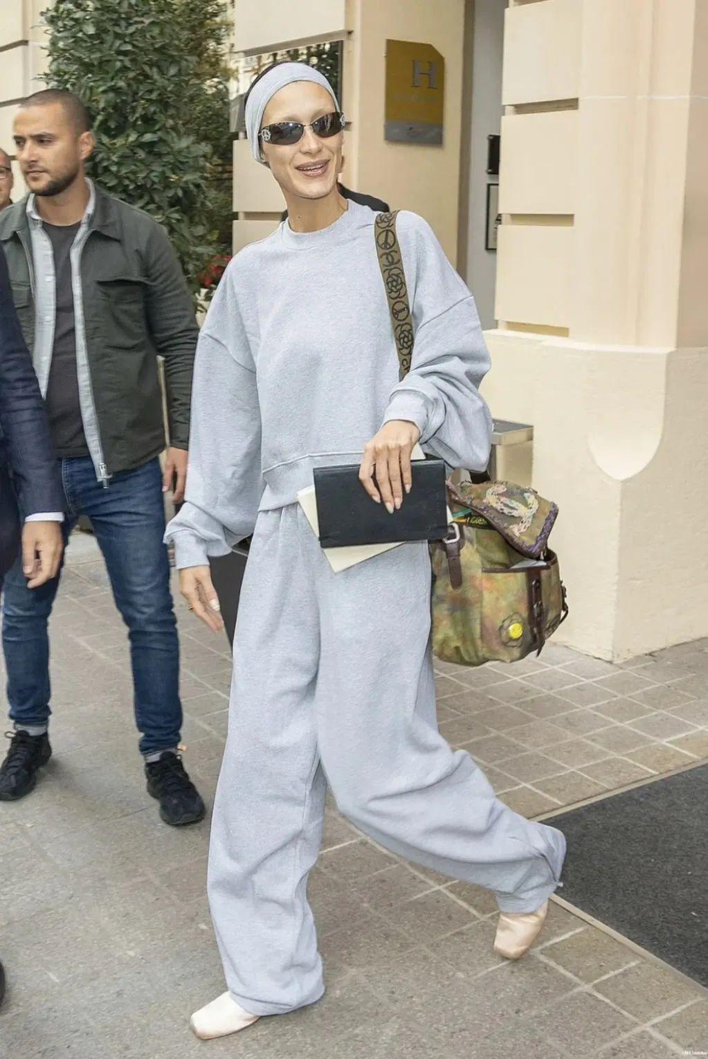 巴黎秀场，第一次被中国女星的美图刷屏