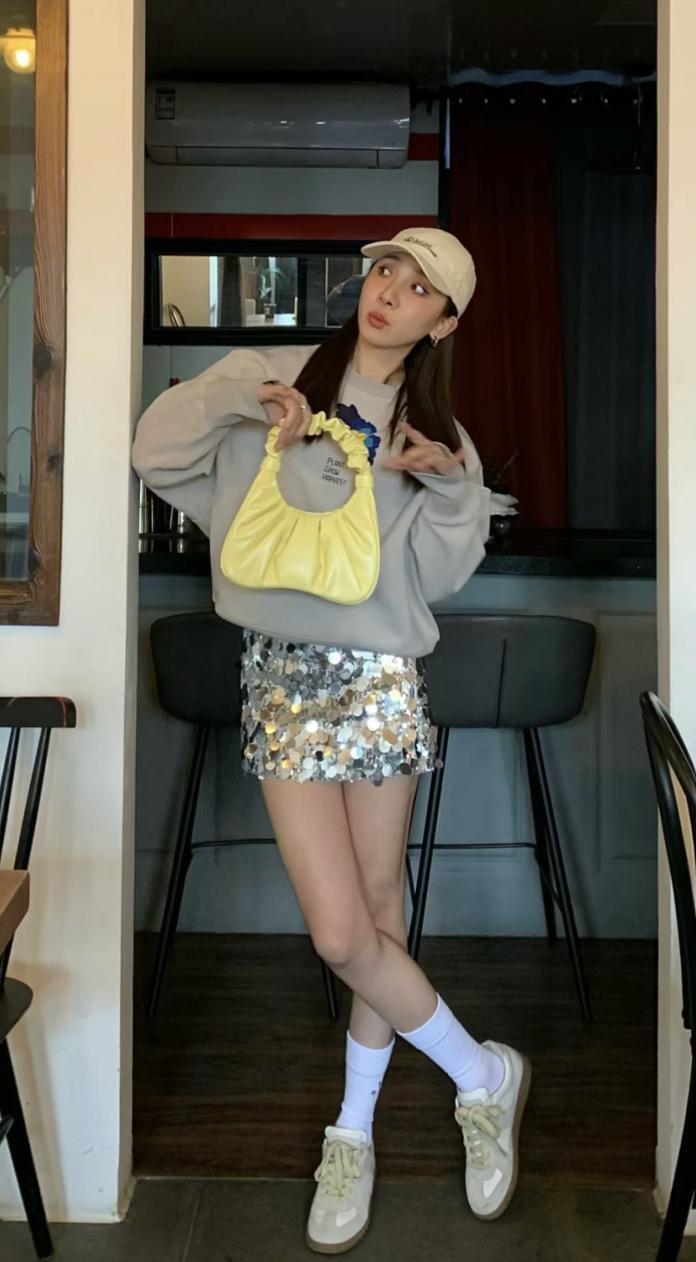 巴黎秀场，第一次被中国女星的美图刷屏