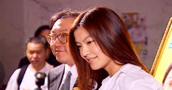 隐退12年，性感女王终于复出