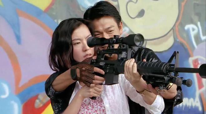 隐退12年，性感女王终于复出