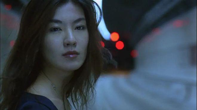 隐退12年，性感女王终于复出