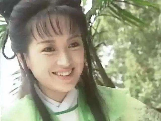 91版《雪山飞狐》：「并不美丽」的程灵素，为何能艳压女主
