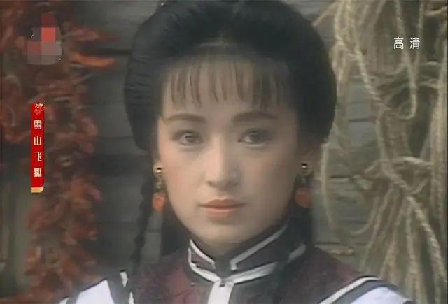 91版《雪山飞狐》：「并不美丽」的程灵素，为何能艳压女主